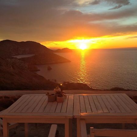 Вилла C & C _ Cycladic House With Endless Sea View Эрмуполис Экстерьер фото