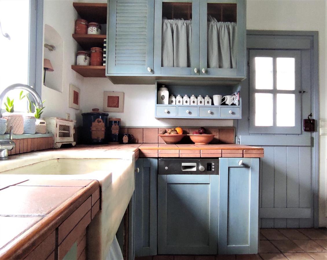 Вилла C & C _ Cycladic House With Endless Sea View Эрмуполис Экстерьер фото