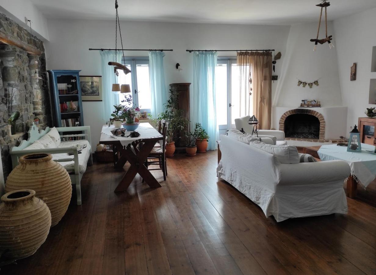 Вилла C & C _ Cycladic House With Endless Sea View Эрмуполис Экстерьер фото